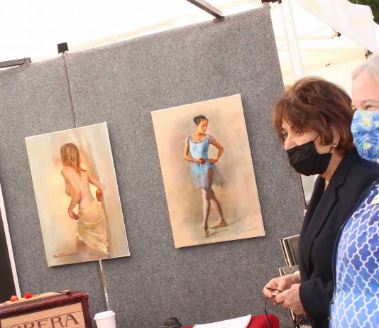 Eshoo and Gibbons at art booth