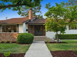 Ranch-style house