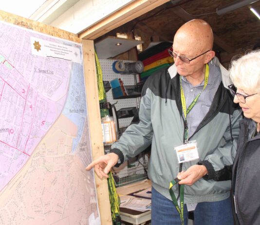 Hepworths at disaster command post in Los Gatos