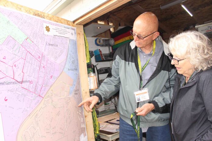 Hepworths at disaster command post in Los Gatos