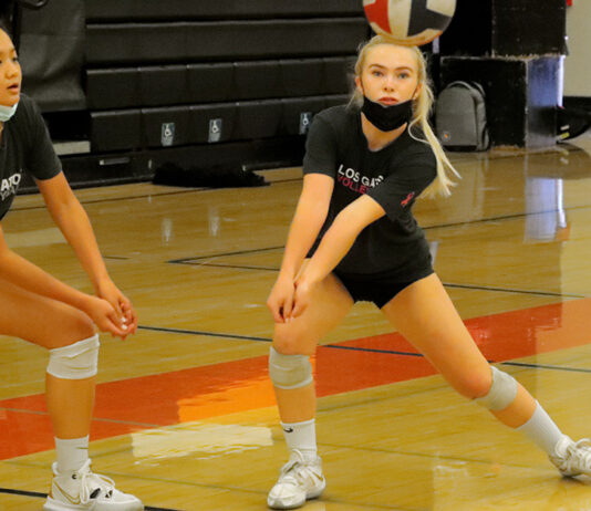 Los Gatos High volleyball players Emily Gouldrup, Hannah Slover are Division I talents