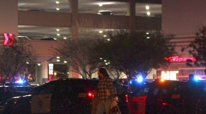 Oakridge Mall Shooting