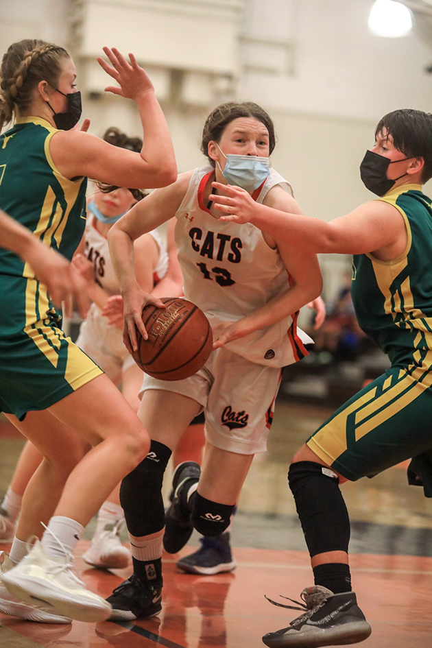 Los Gatos girls basketball team continues to roll even after long Covid layoff