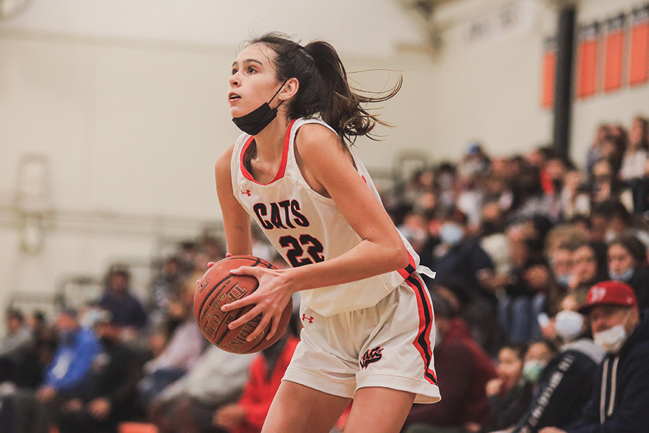 Los Gatos High girls basketball team goes to the 'Belle' early and