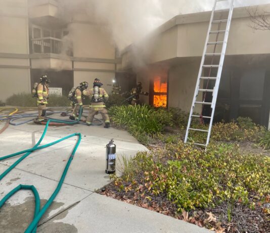 Commercial building goes up in flames along border with Campbell commercial building fire