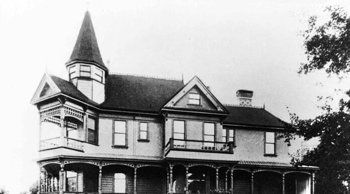 Lyndon Heights house historical photo