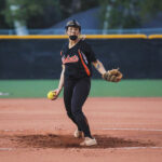 Image for display with article titled Los Gatos High softball team poised to dethrone Los Altos as De Anza Division champions