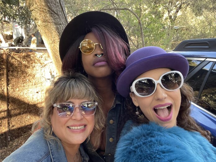 Sunshine of Love trio
