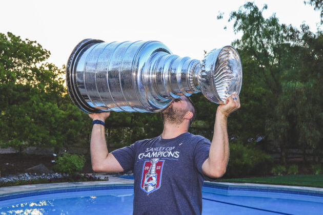 kissing the Stanley Cup