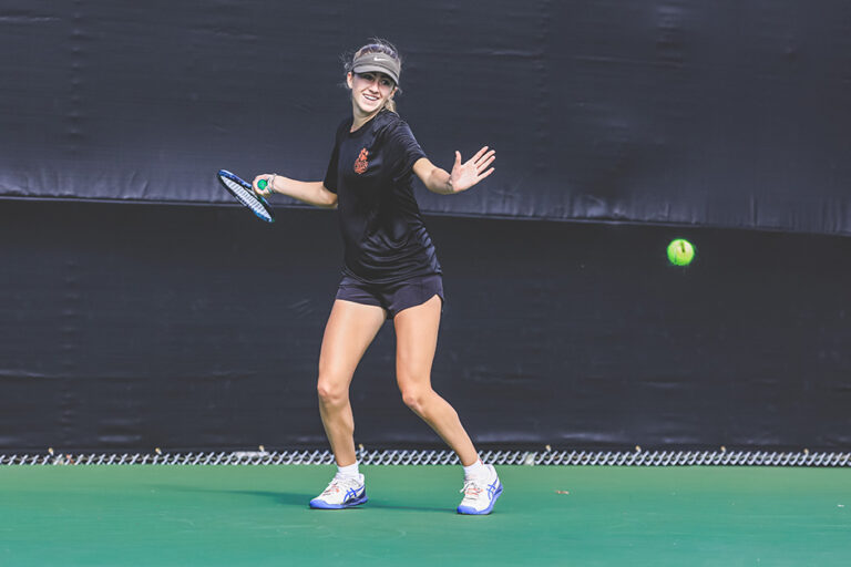 Los Gatos girls tennis looks to ace the competition Los Gatan Los