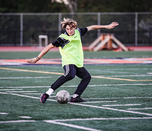 Los Gatos boys soccer look to play physical and rise to the top of the El Camino