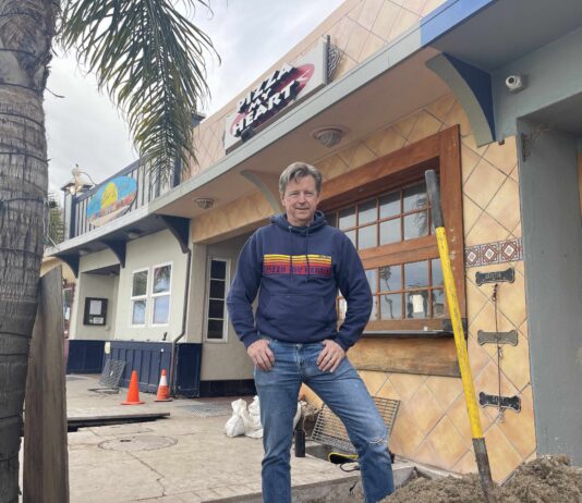 Pizza My Heart owner attends State of the Union Chuck Hammers