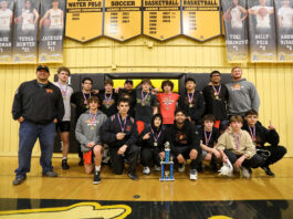 Los Gatos High wrestling team dominates SCVAL Finals