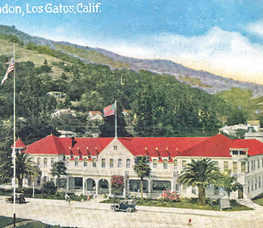 Hotel Lyndon postcard