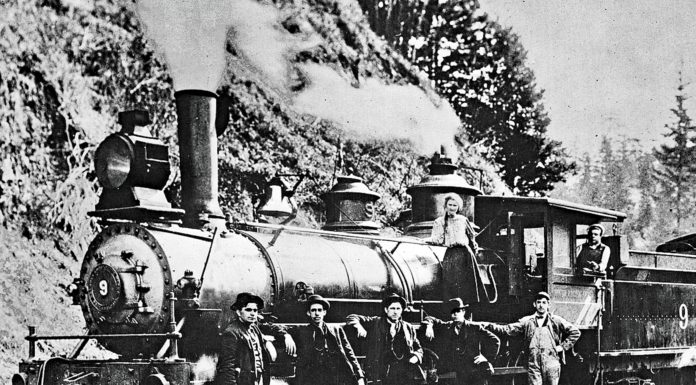 locomotive group photo