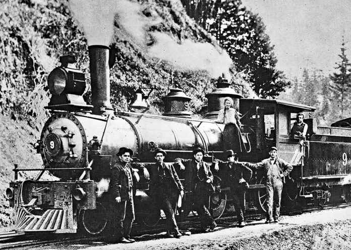 locomotive group photo