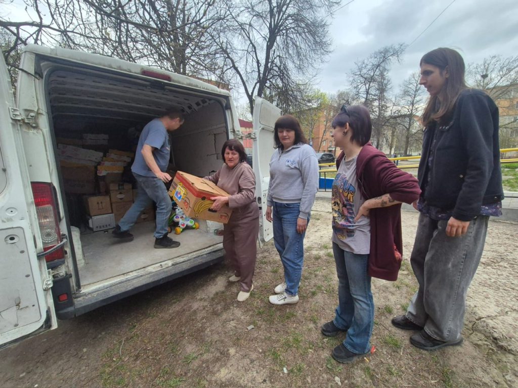 emptying the van