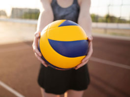 Los Gatos beats Monta Vista in volleyball