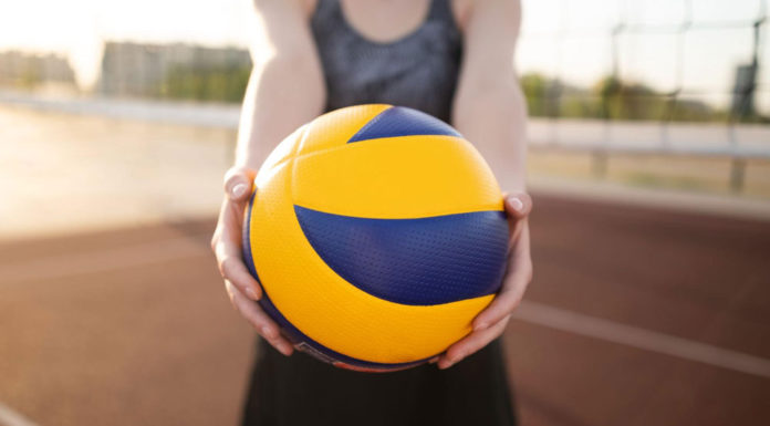 Los Gatos beats Monta Vista in volleyball