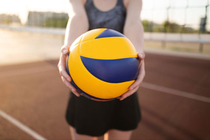 Los Gatos beats Monta Vista in volleyball