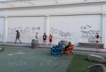No Kings graffiti