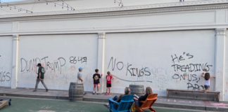 No Kings graffiti