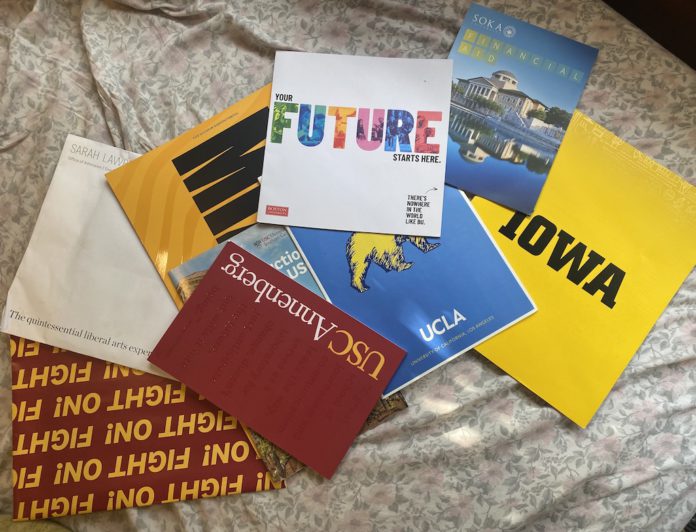 brochures college brochures
