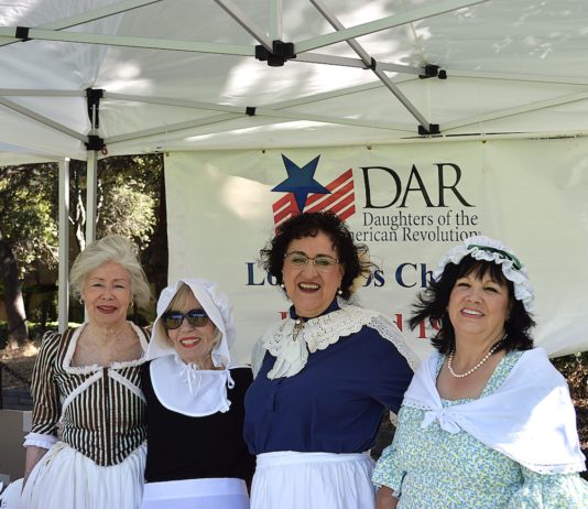 DAR women