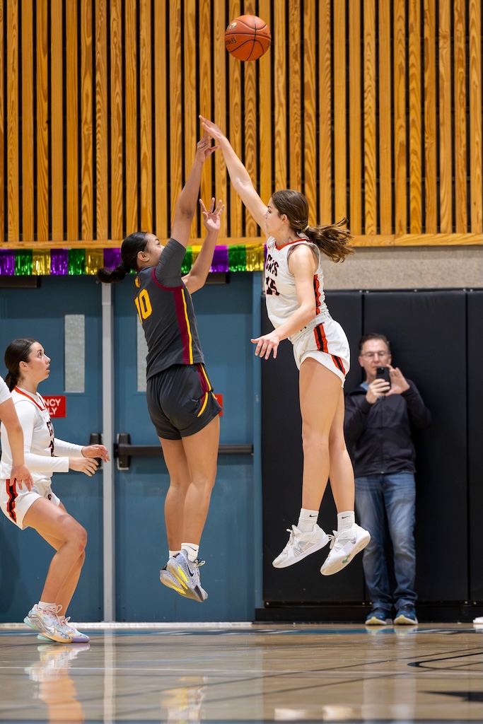 Steiner goes for the block