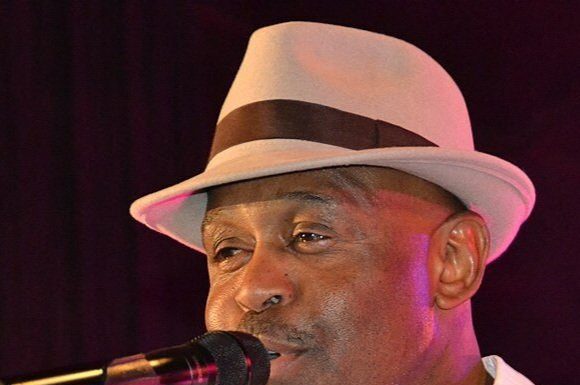 Tony Lindsay