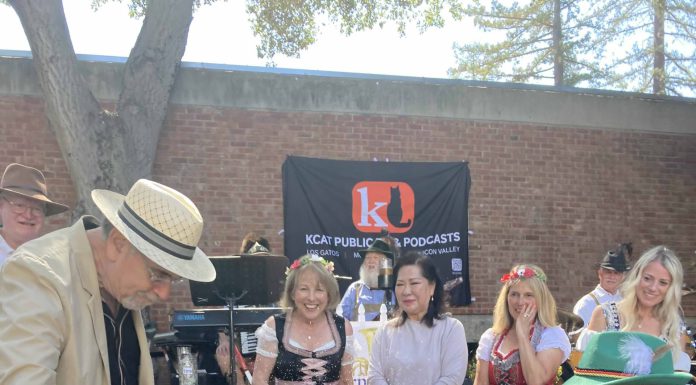 This week’s cover shot: Oktoberfest Oktoberfest ceremony