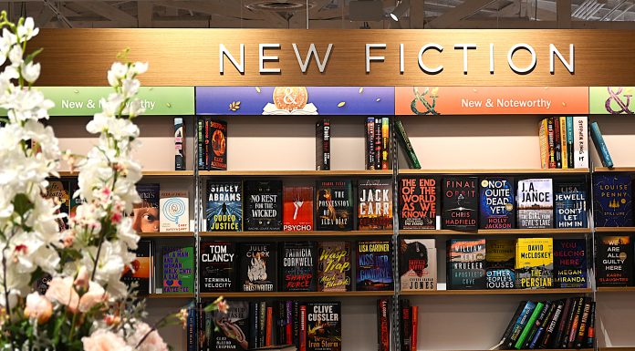 Author Gene Luen Yang will host Barnes & Noble ribbon-cutting next Wednesday books