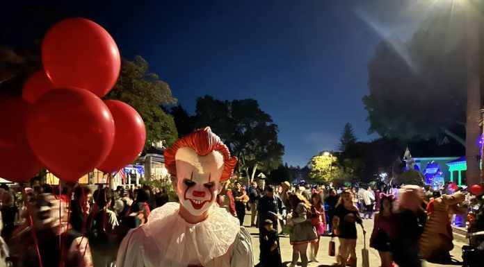 Halloween noise complaints; trespassing; Number 1 Broadway fight (Police Blotter, Oct. 26-Nov. 1) clown