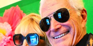 Smiths wearing shades