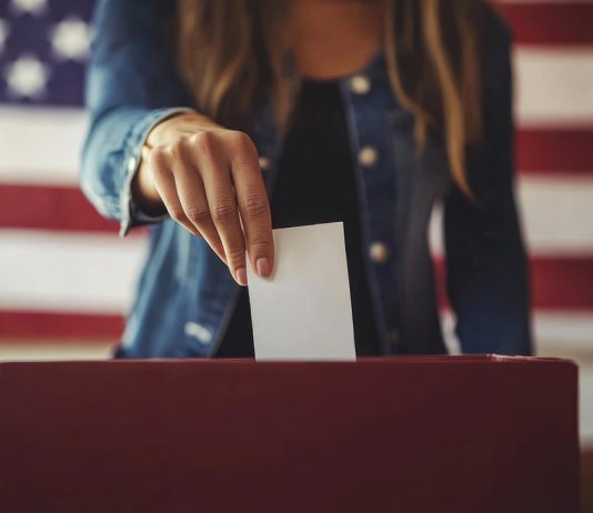 woman voting in America