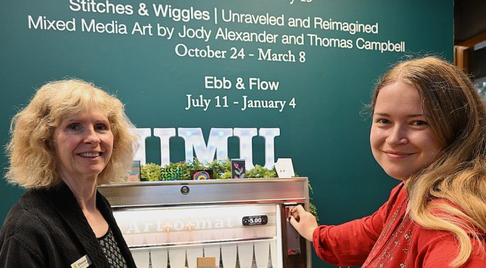 NUMU art dispensing machine