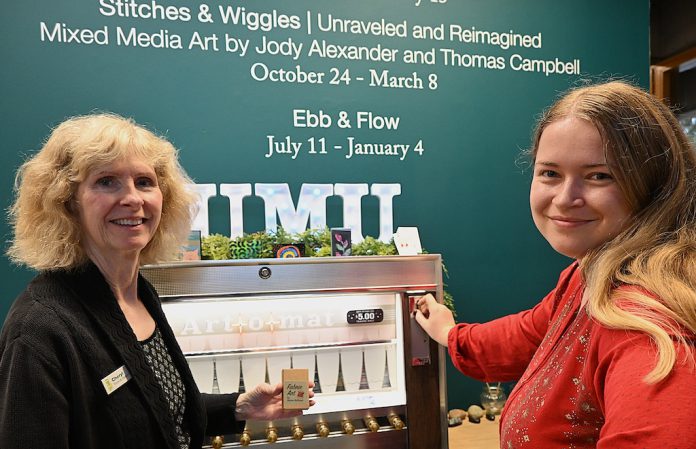 NUMU art dispensing machine