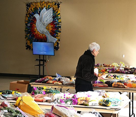 the last Second Harvest distribution at Live Oak and LGUMC.