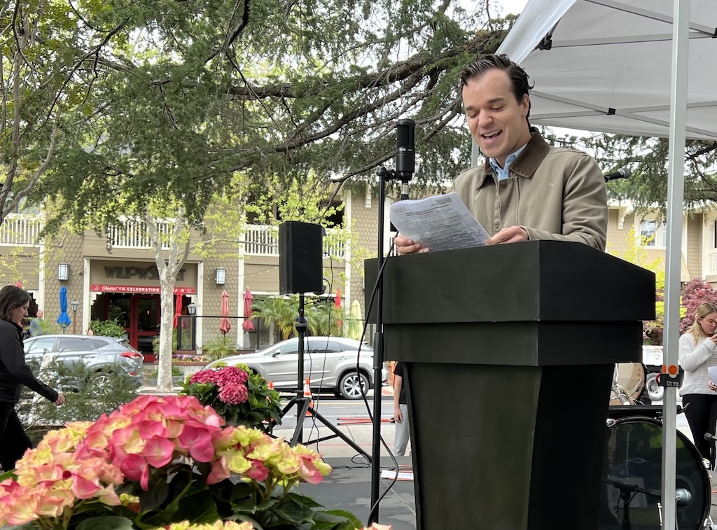 Rob Moore presenting