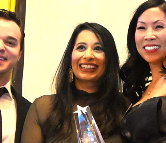 New Mom School honored at awards ceremony