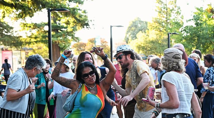 ESTERO delivered Cali-psych-soul experience Music in the Park