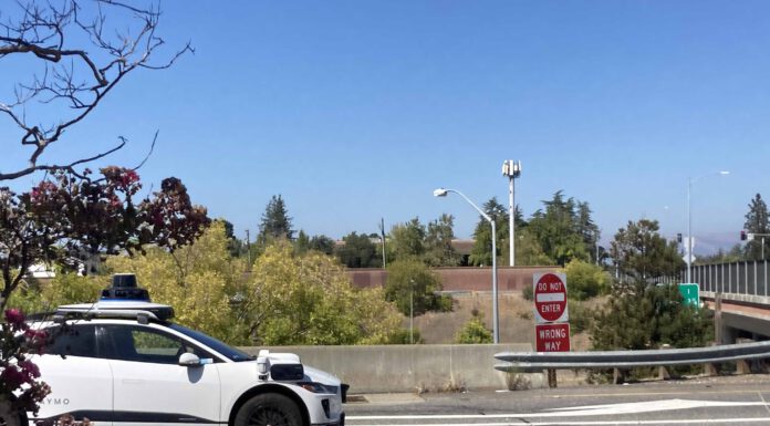 Waymo turns towards Los Gatos