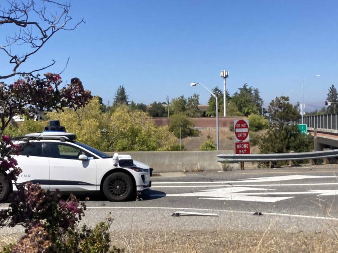 Waymo turns towards Los Gatos