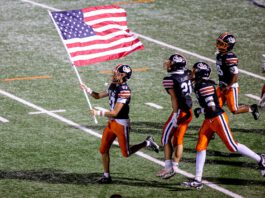 Los Gatos High School football team falls short but alums remembered in moving tribute