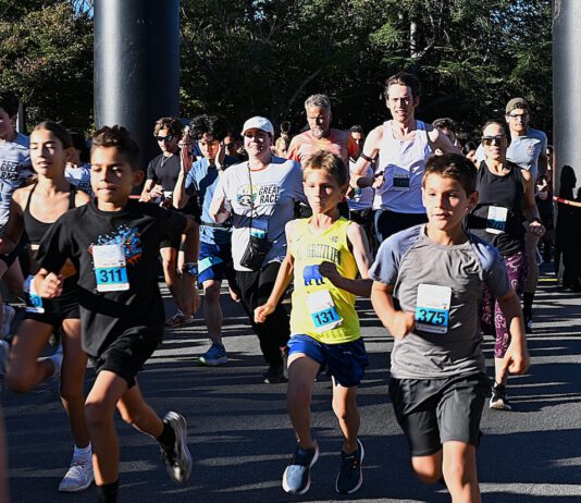 The Great Race runners