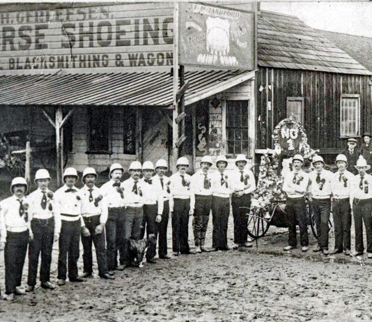 Discover LOST Gatos: Remembering when Los Gatos burned archival photo of firefighters