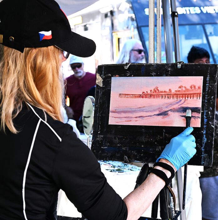 Peggy Christiansen live painting
