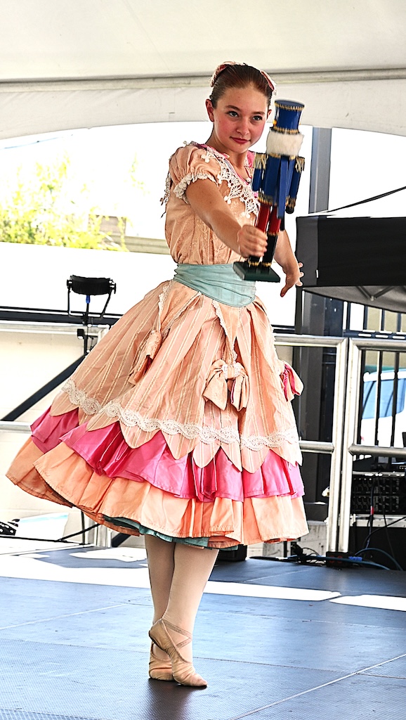 Nutcracker doll and dancer